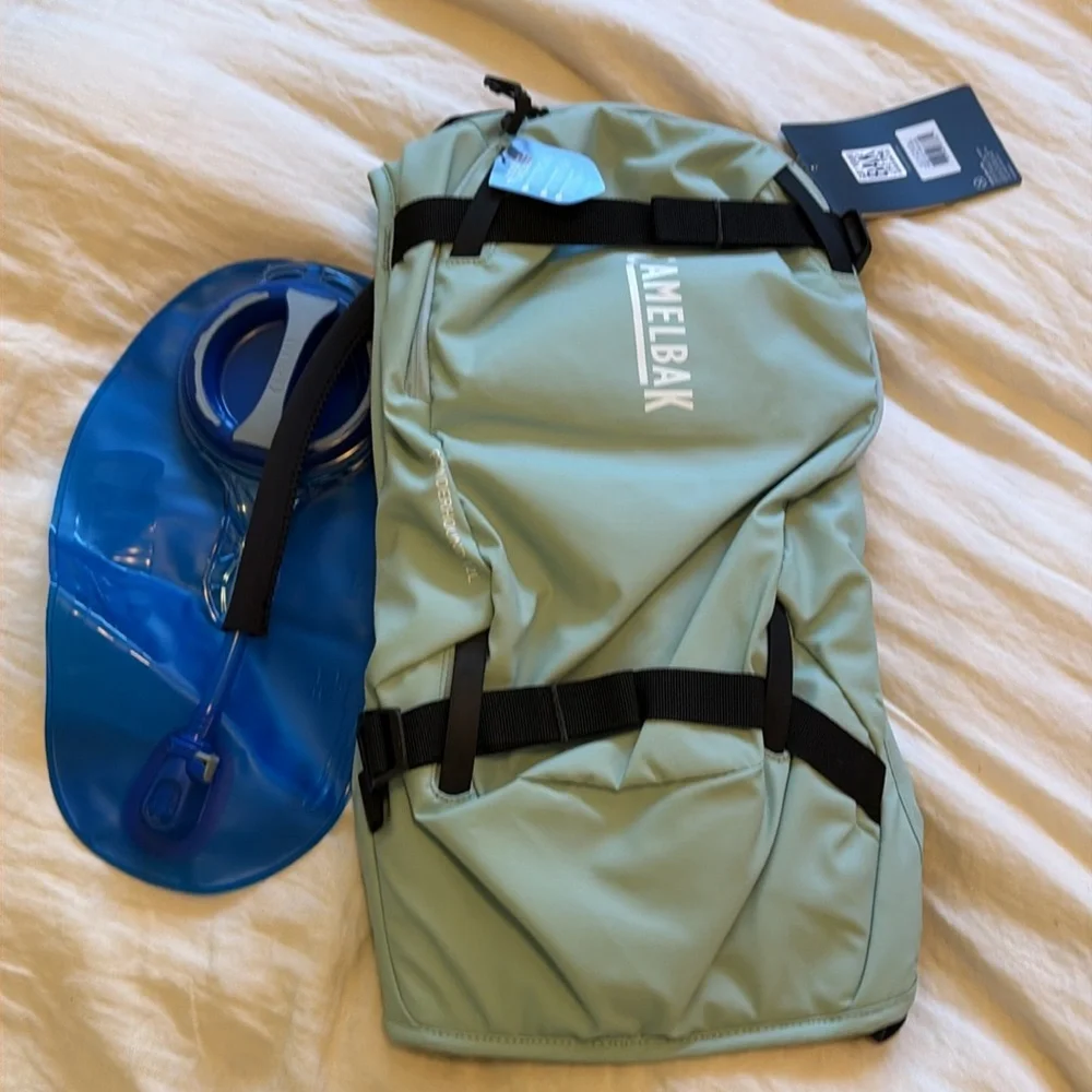 NWT CamelBak Powderhound 12 Hydration Ski Backpack 2L Blue Mist/Black